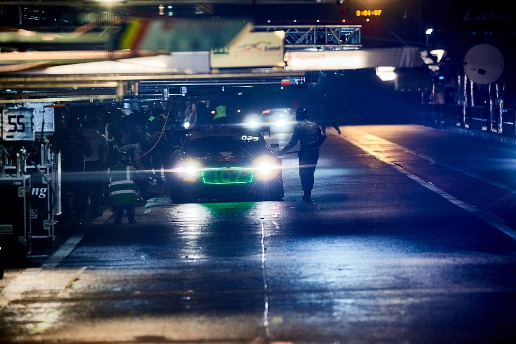19-07spa577.jpg